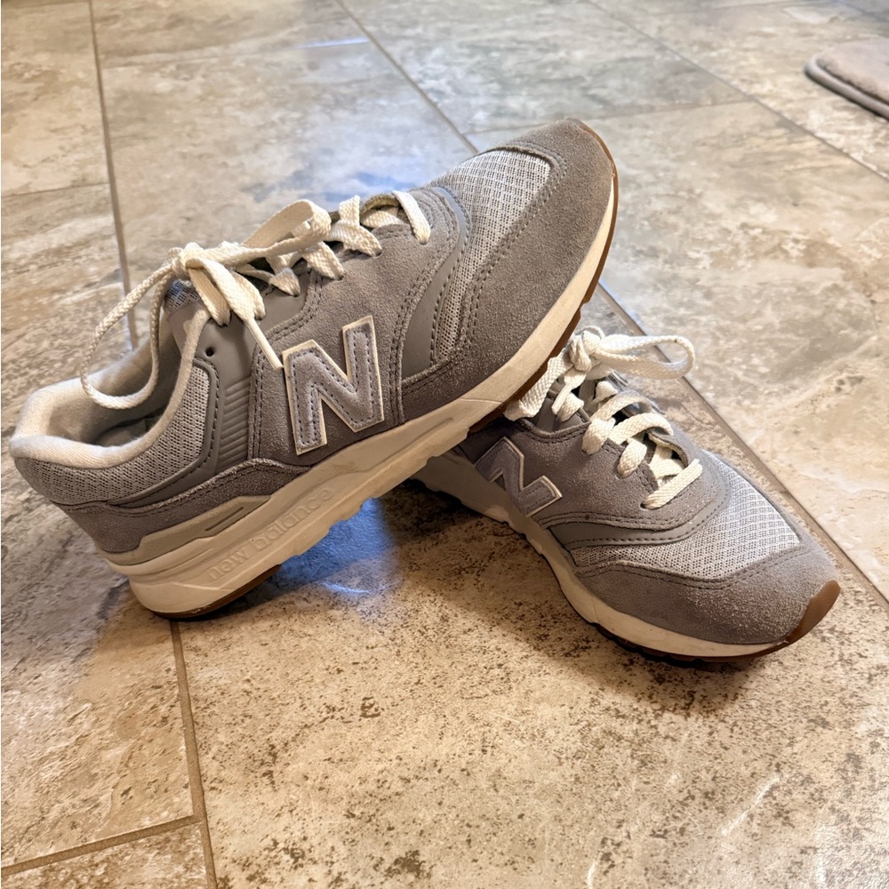 New Balance Gray Sneakers with White Laces